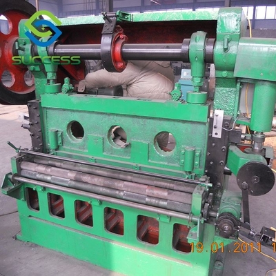 China Aangepaste Diamond Hole Shape Expanded Mesh-Machine voor Decoratie leverancier