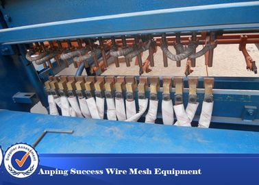 China Geavanceerde 0-3000 mm hek lassen machine 3,5m/min leverancier