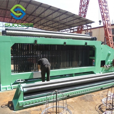 China Groene 2,5 T Hexagonale Draadnetmachine met 2,2 kW Hydraulisch vermogen leverancier