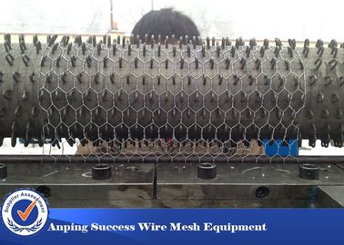 China Het Opleveren van Mesh Of The Hexagonal Wire van de prikkip Machine 1 - 1/2 Duim leverancier