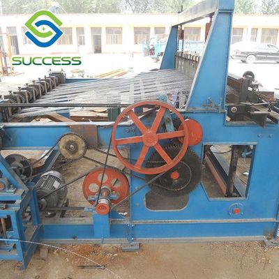 China Elektrische weefmachine zonder shuttle met automatisch rollen van weefsels en lange weeflengte leverancier